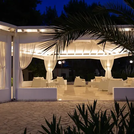 Aparthotel Villaggio Piano Grande *